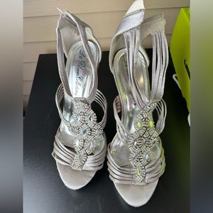 Grey heels with jewels